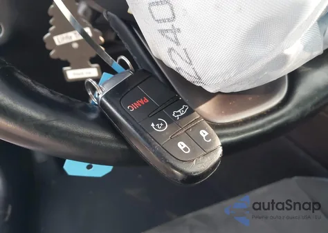 2019 Dodge Challenger R/T from USA, damaged, VIN 2C3CDZBT8KH759253